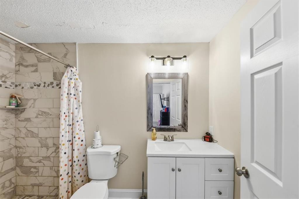 224 W Tinsley Street W