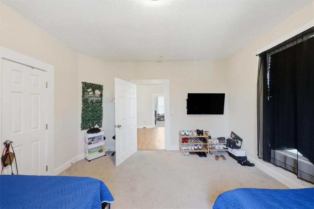 224 W Tinsley Street W