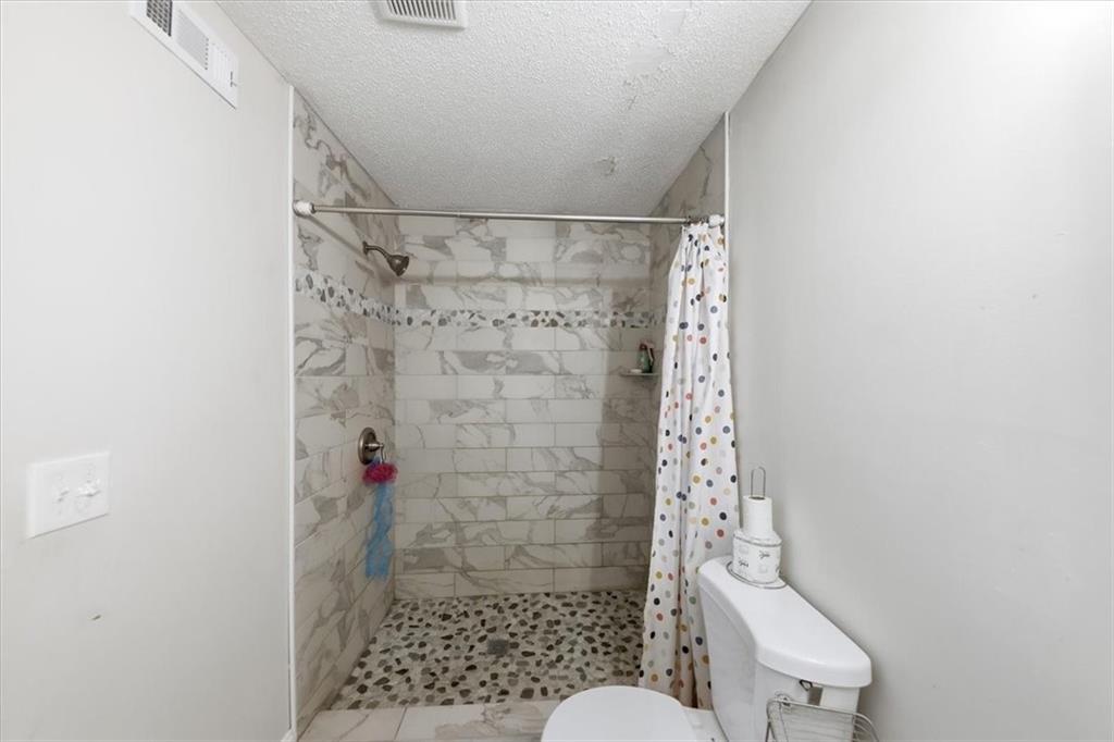 224 W Tinsley Street W