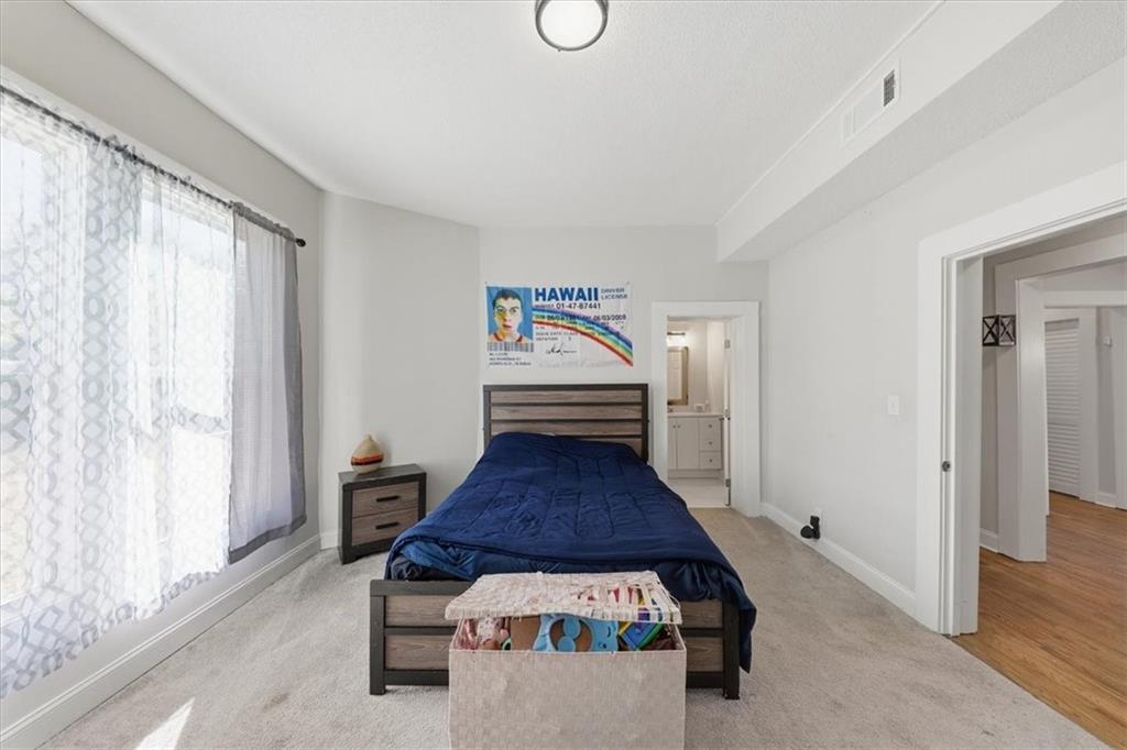 224 W Tinsley Street W