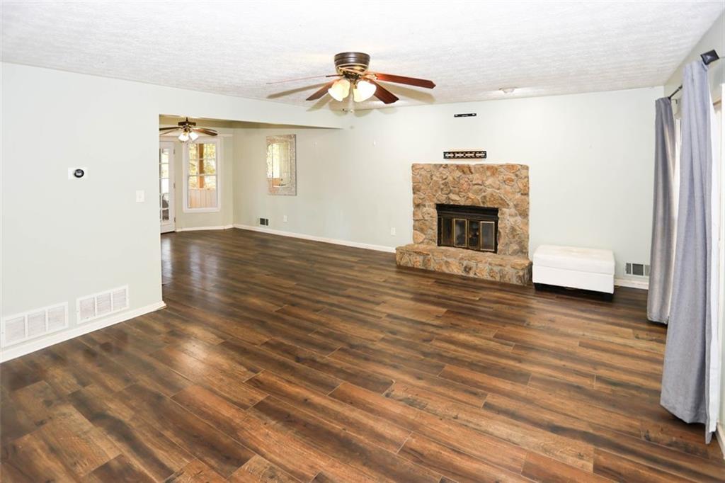 1665 RAMBLING WOODS Drive