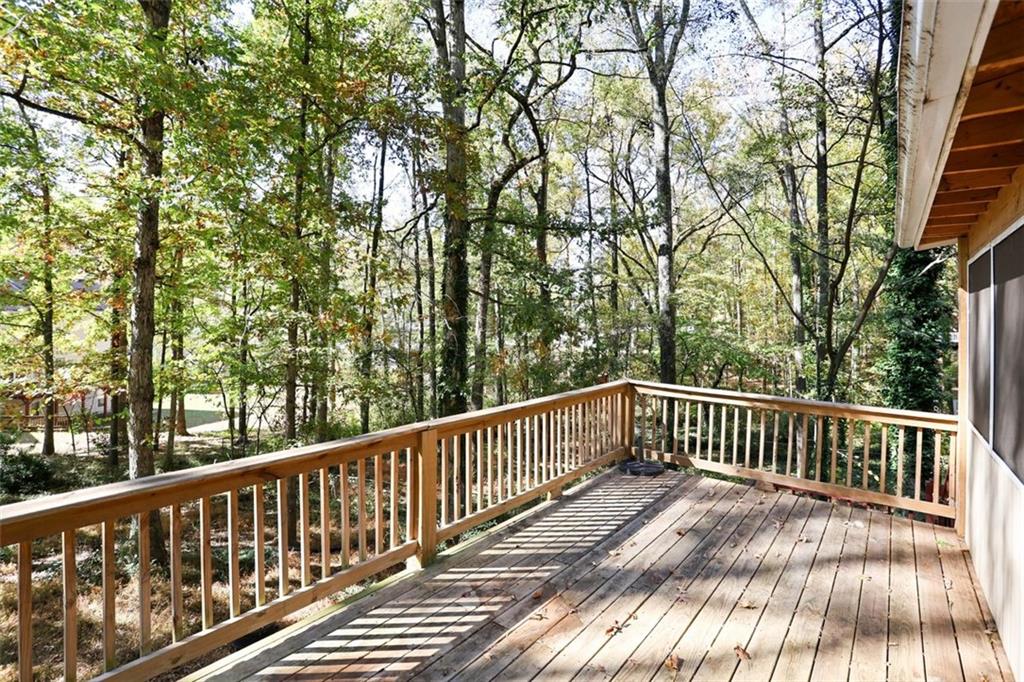 1665 RAMBLING WOODS Drive