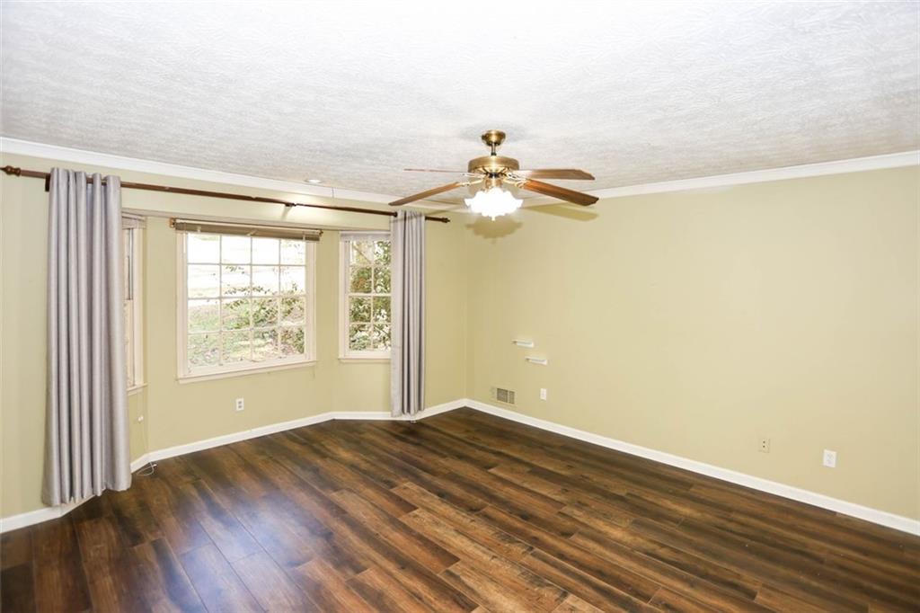1665 RAMBLING WOODS Drive