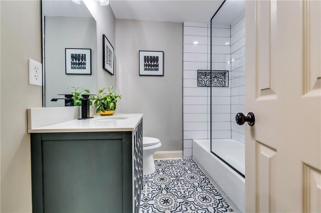 1294 Almont Drive SW