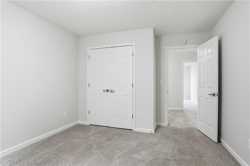 5556 Claridge Circle