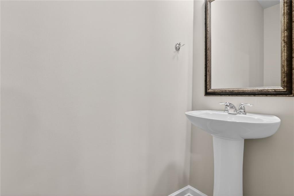 6228 Lanier Harbor Landing