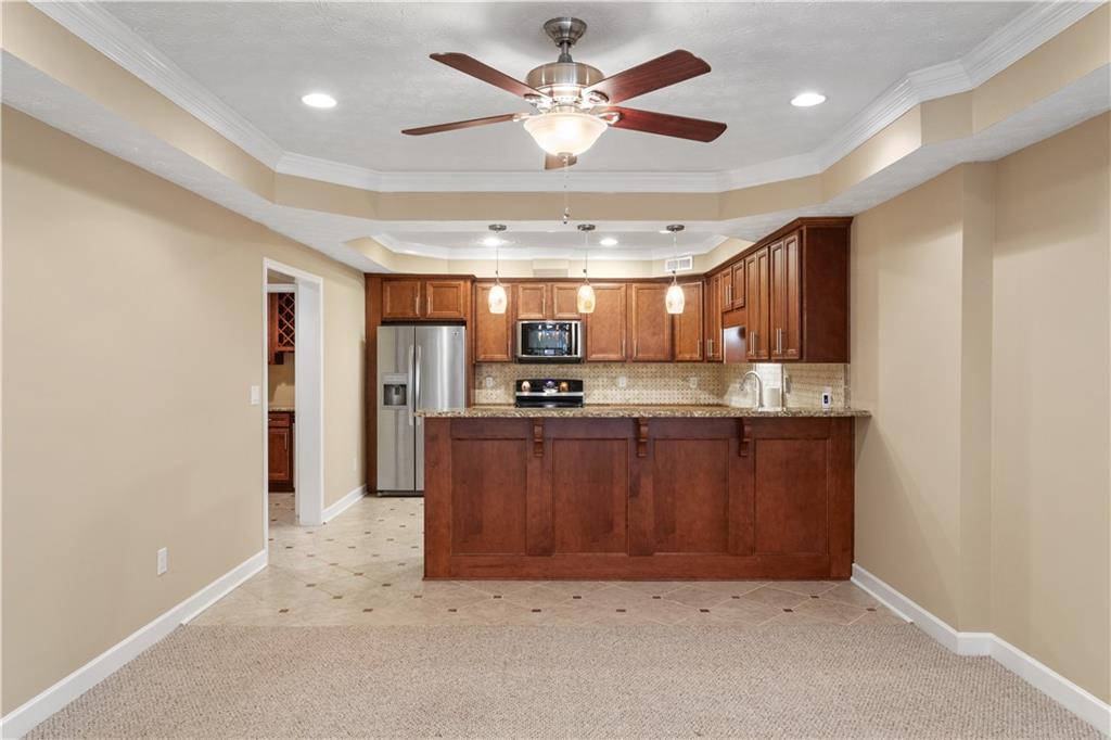 130 S Links Drive