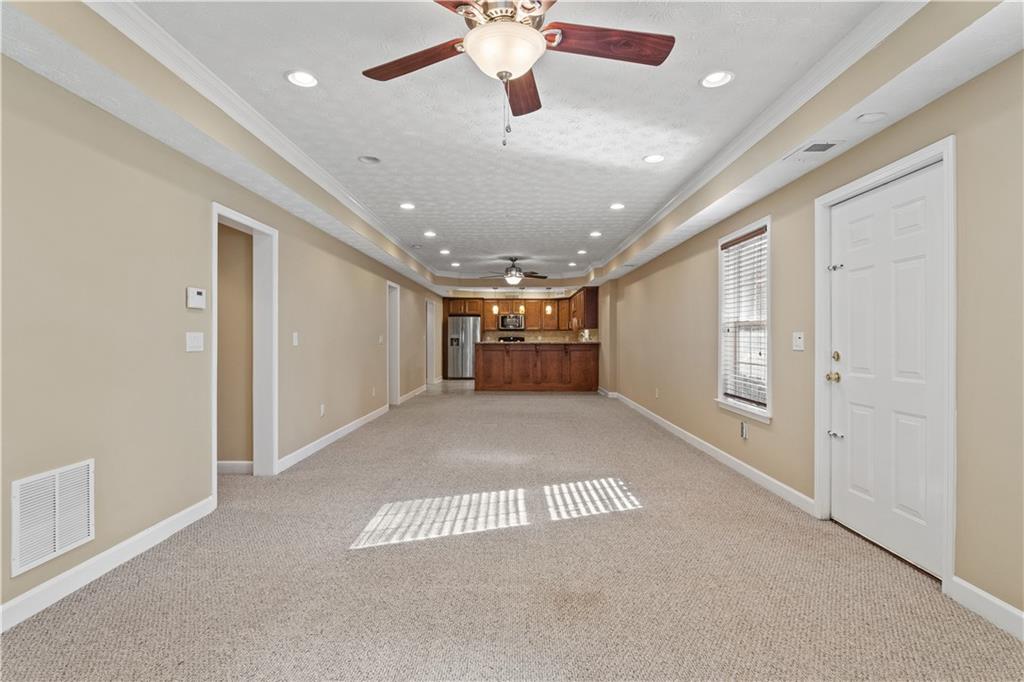 130 S Links Drive