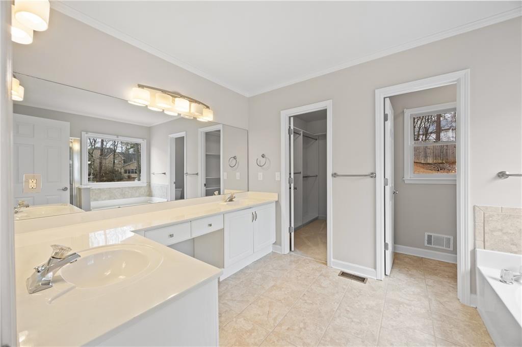 2612 Gabriel Court NW