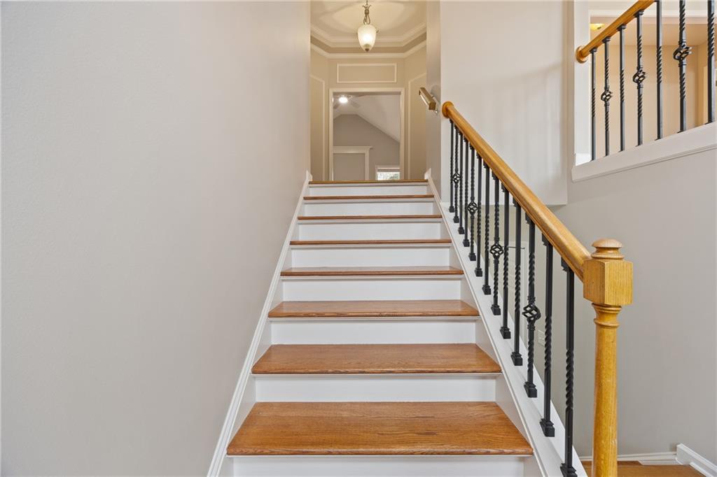 2612 Gabriel Court NW