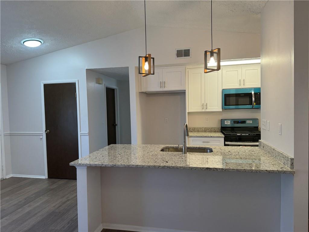 4093 Overland Trail