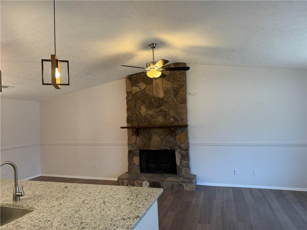 4093 Overland Trail