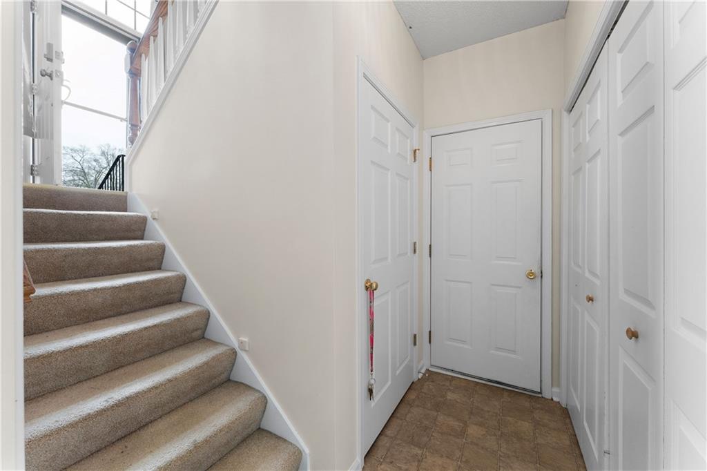 58 Planters Drive NW