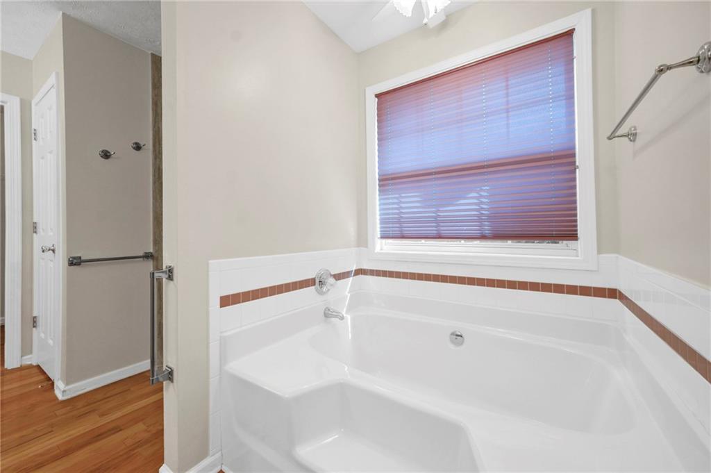 6236 Rock Port Drive