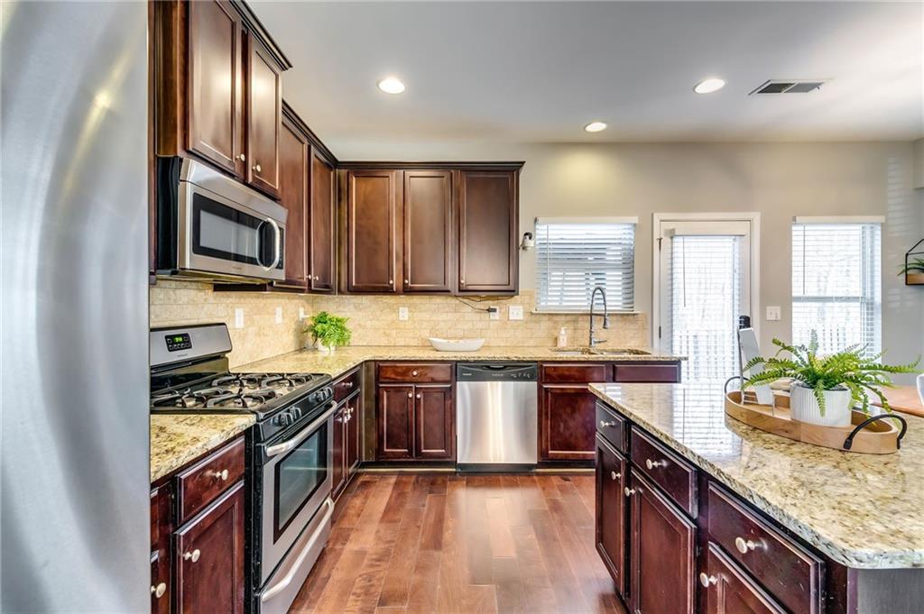 1154 Paramount Drive