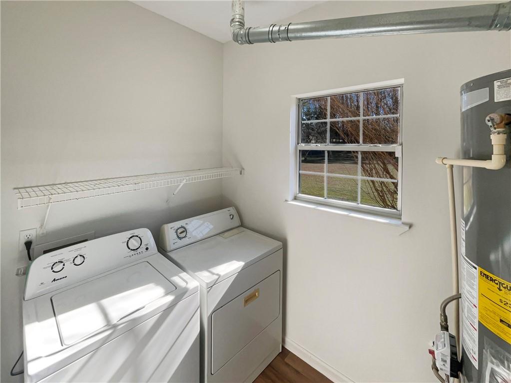 180 Honeysuckle Drive SE