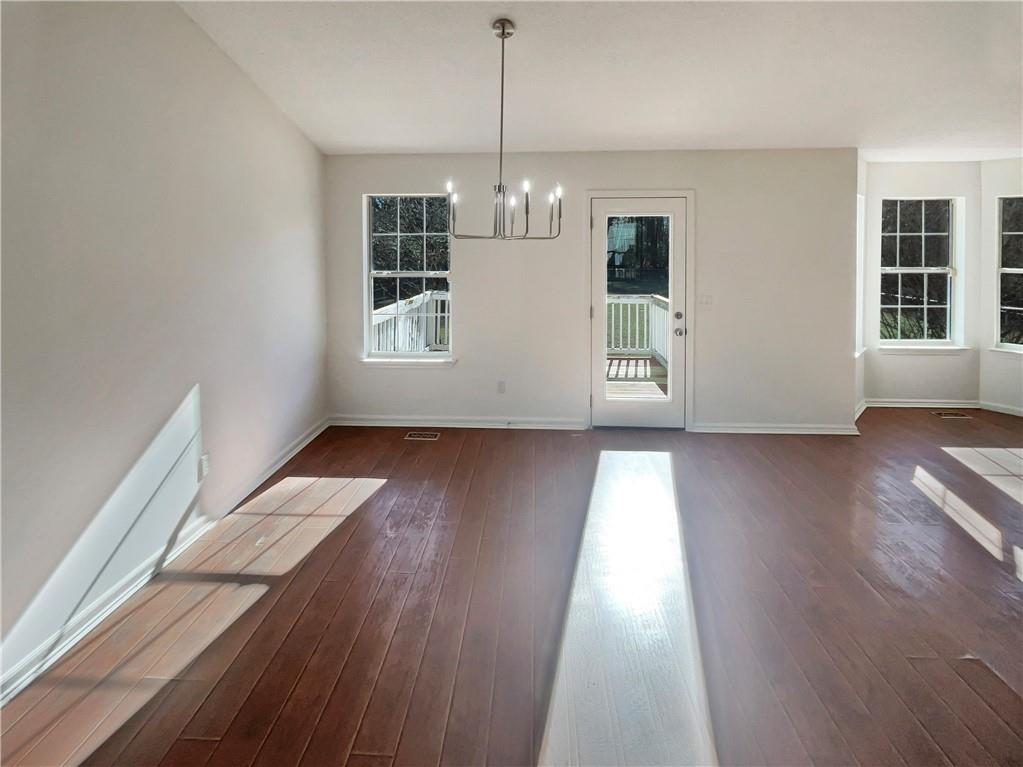 180 Honeysuckle Drive SE