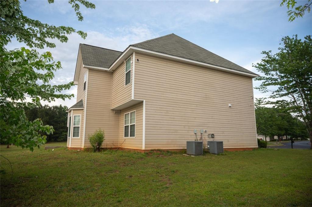 1412 SHELNUTT Court