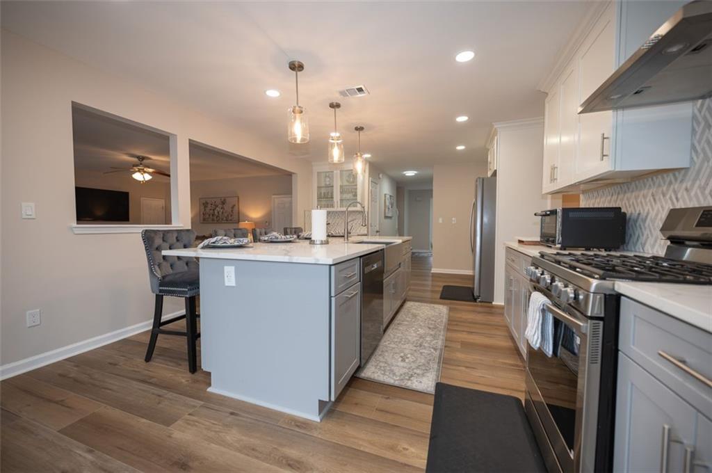 1412 SHELNUTT Court