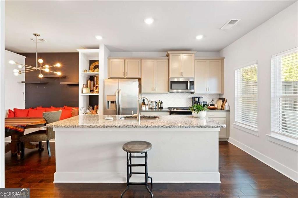 1267 Carbon Court