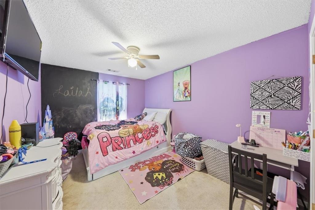 7222 Alicias Way