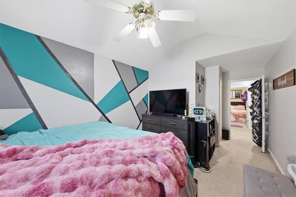 7222 Alicias Way