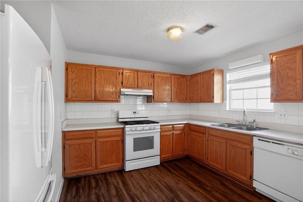 3532 Oak Leaf Court