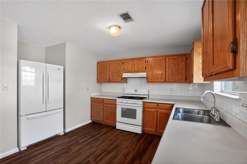 3532 Oak Leaf Court