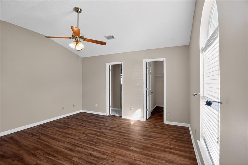 3532 Oak Leaf Court