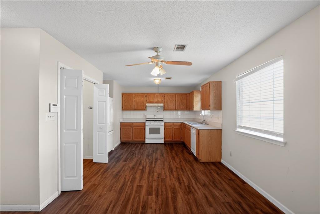 3532 Oak Leaf Court