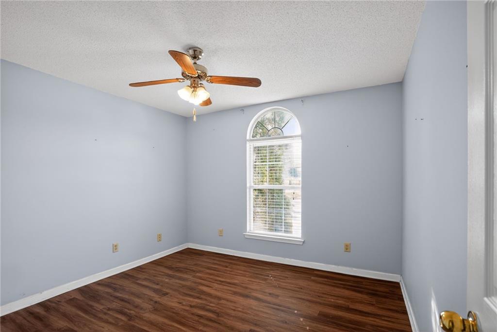 3532 Oak Leaf Court