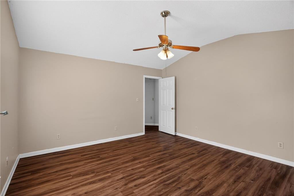 3532 Oak Leaf Court