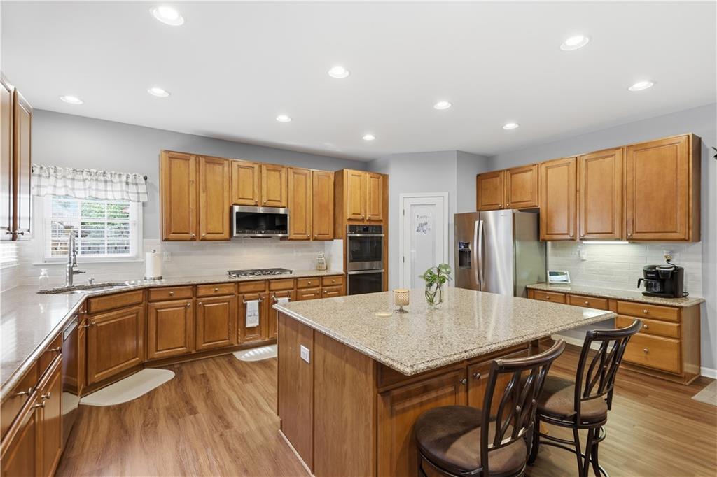 1203 Big Tree Pte