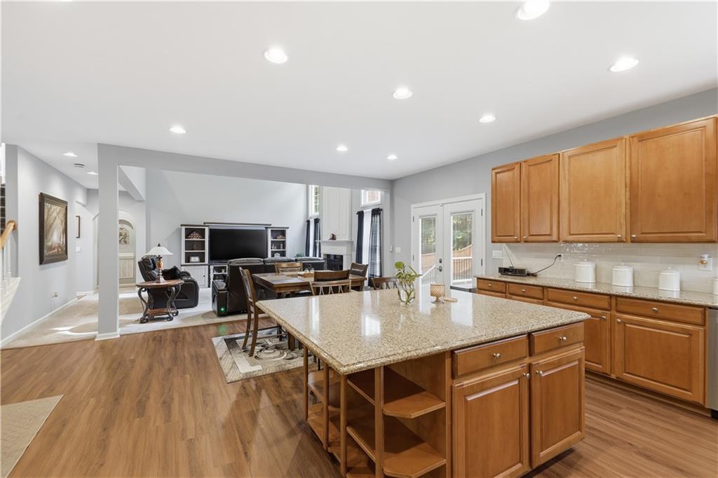 1203 Big Tree Pte