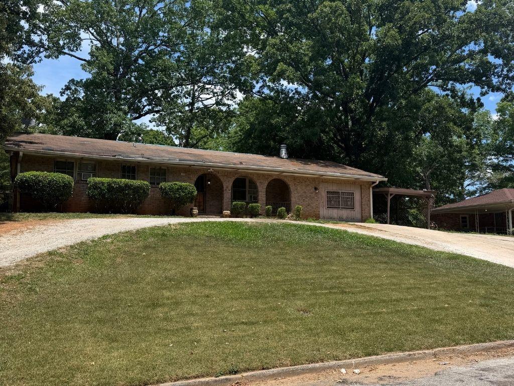 2556 Williamsburg Drive
