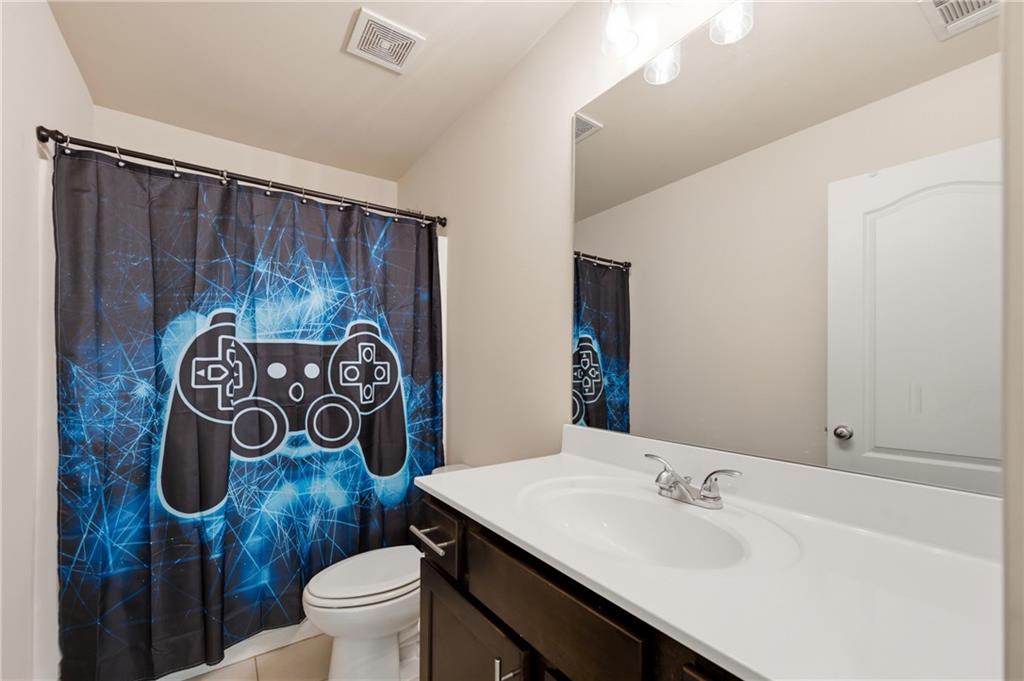 2272 Whiteoak Drive SE Unit 1