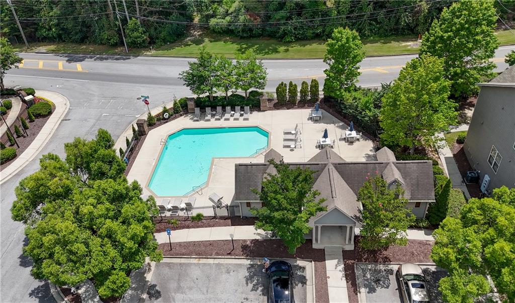 2272 Whiteoak Drive SE Unit 1