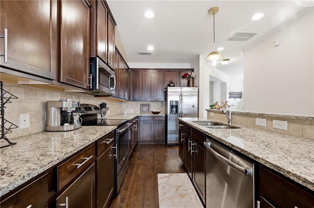 2272 Whiteoak Drive SE Unit 1