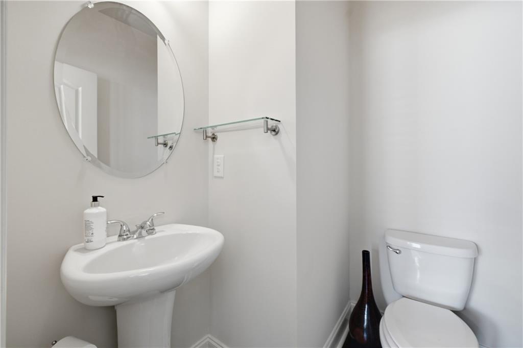 2272 Whiteoak Drive SE Unit 1