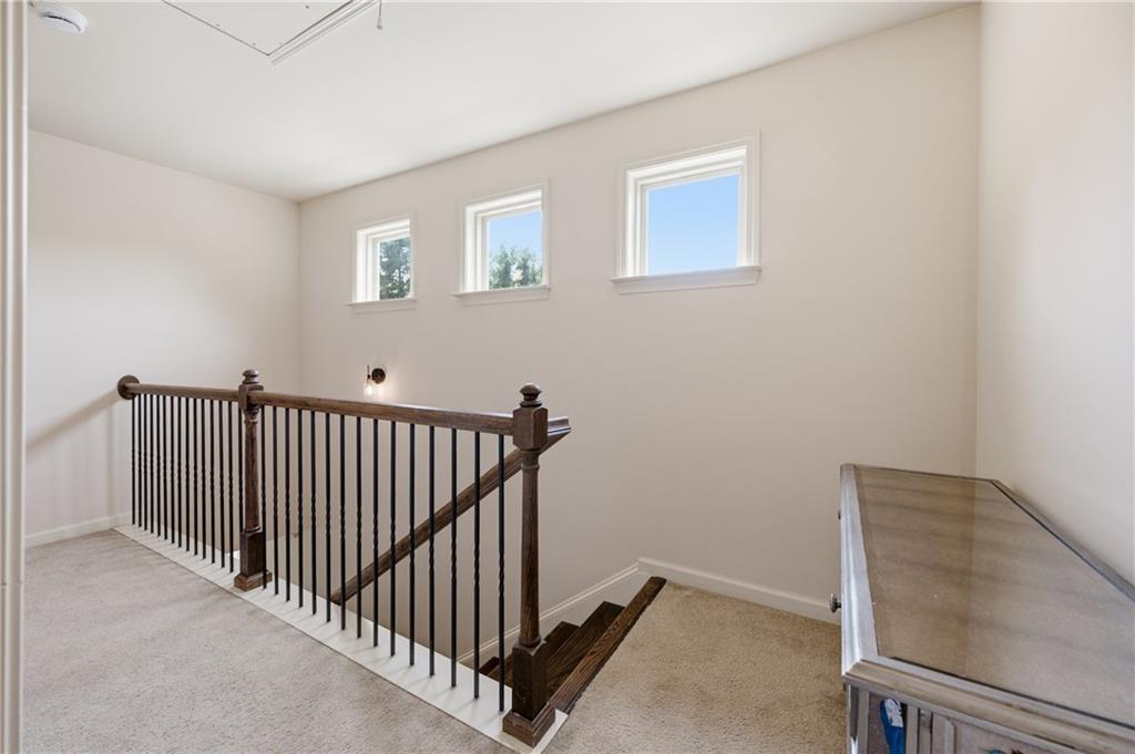 2272 Whiteoak Drive SE Unit 1