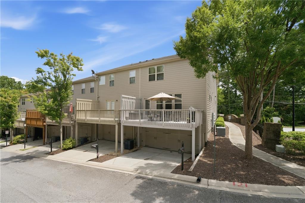 2272 Whiteoak Drive SE Unit 1