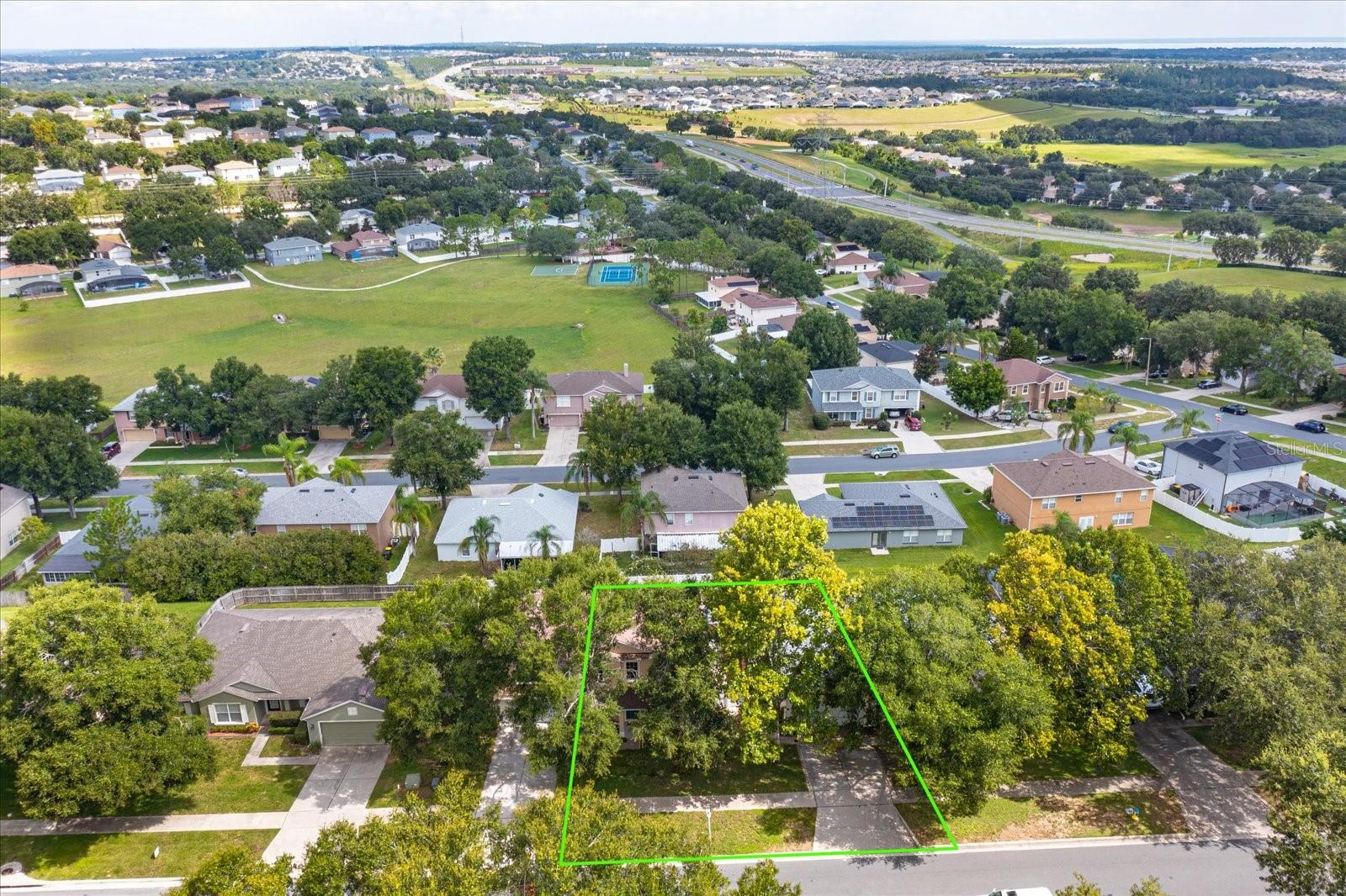 2018 KNOLLCREST DR