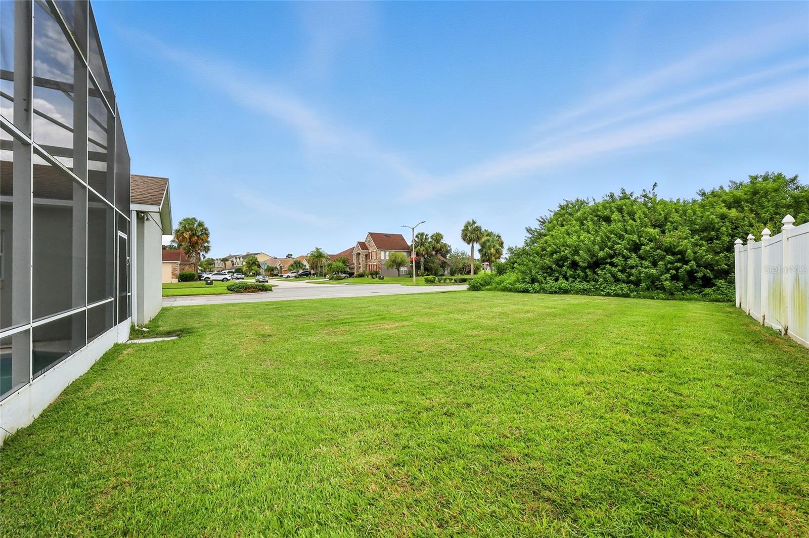 2601 ROUGHSIDE CIR