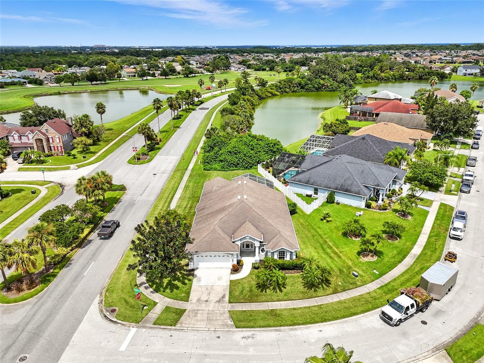 2601 ROUGHSIDE CIR