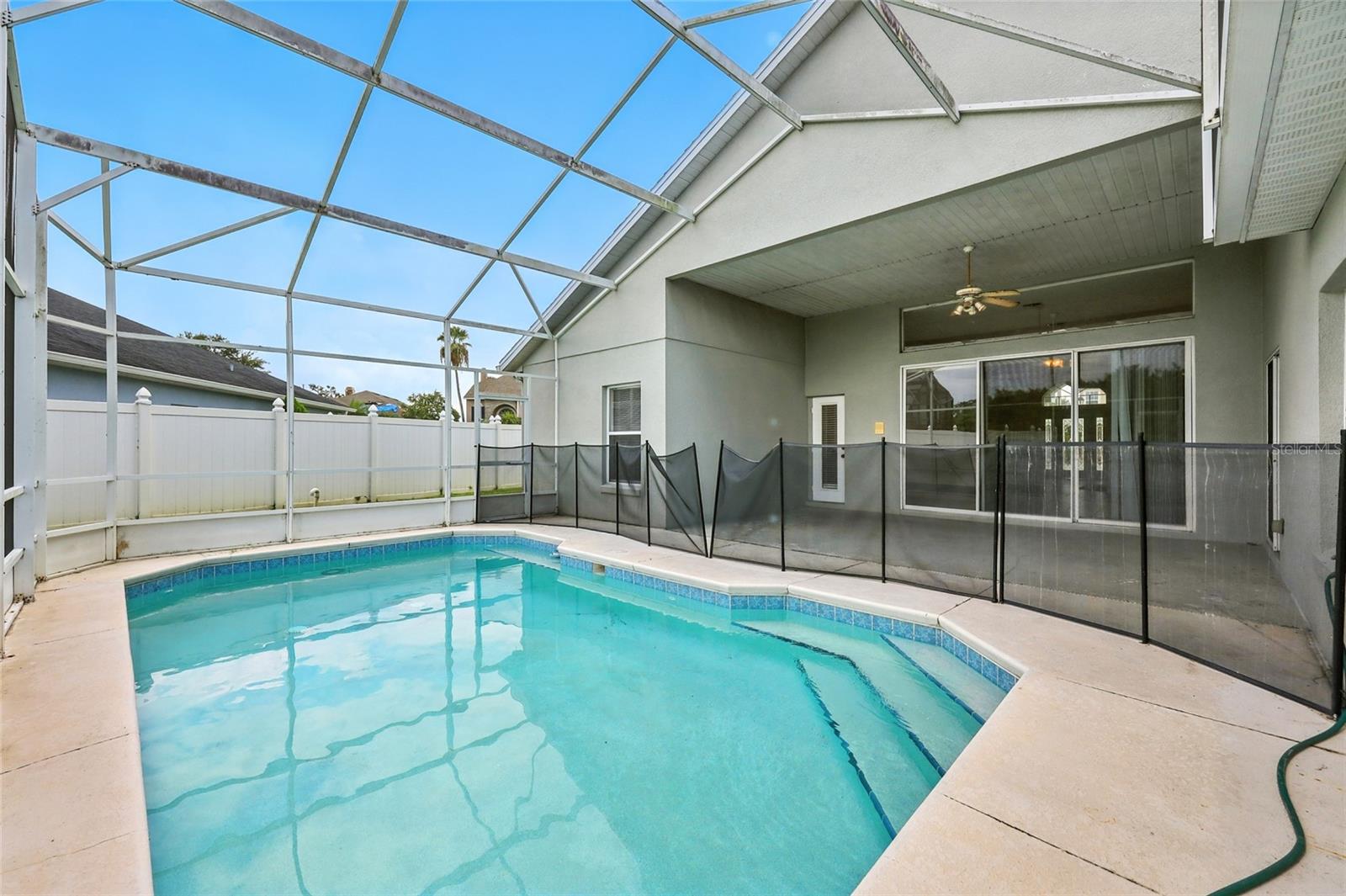 2601 ROUGHSIDE CIR