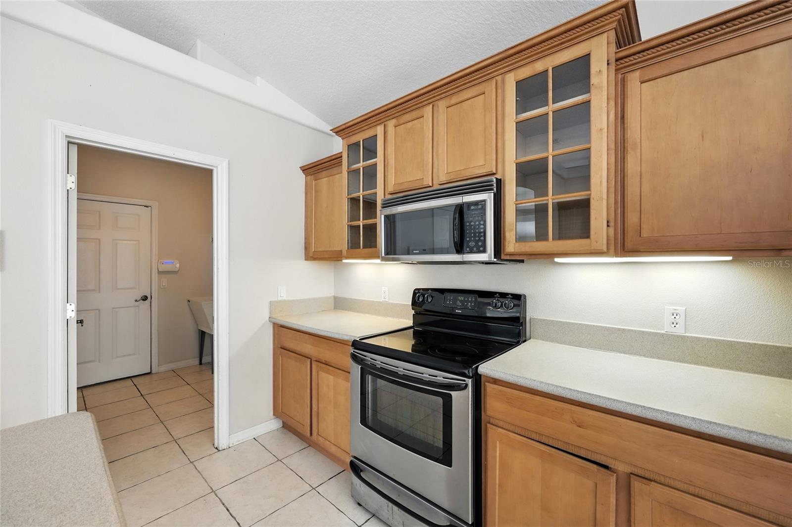 2601 ROUGHSIDE CIR