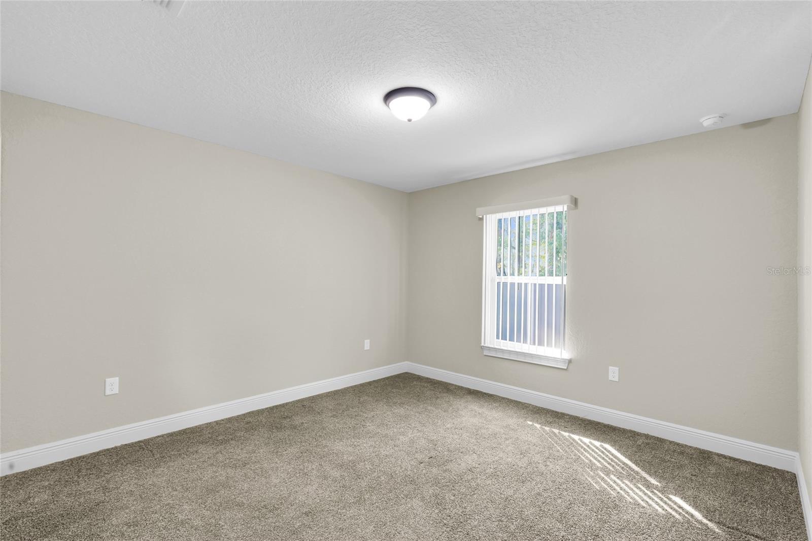 1645 SW 168TH LOOP