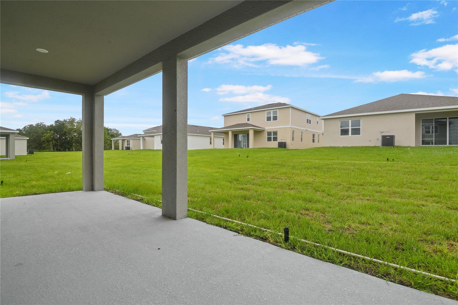 1027 WISTERIA WAY