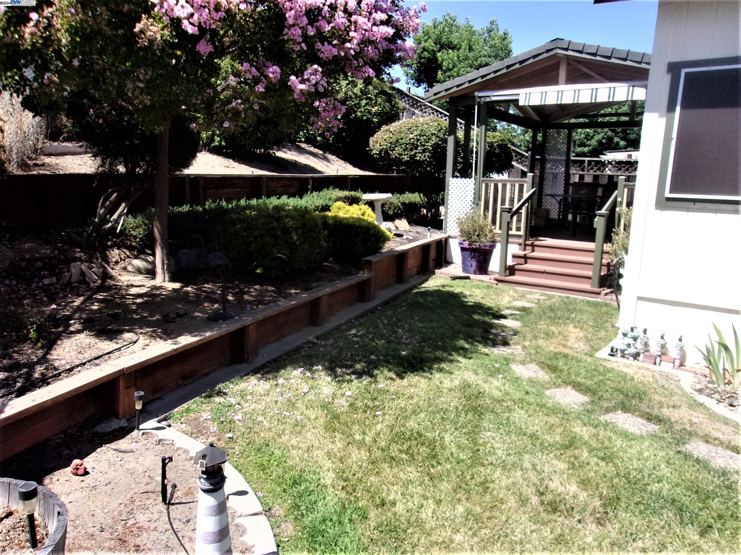 1832 Paris Lane # 063