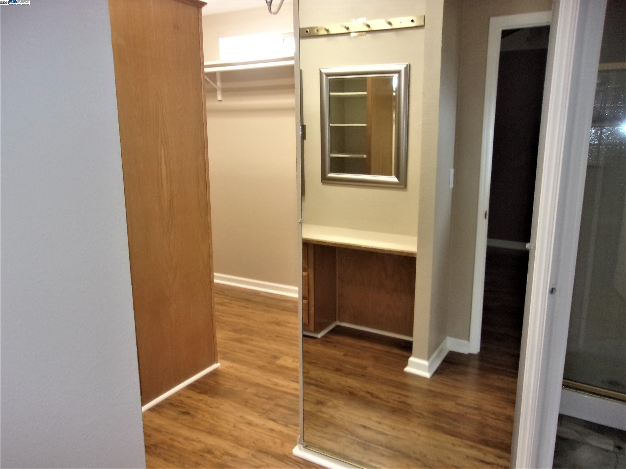 1832 Paris Lane # 063